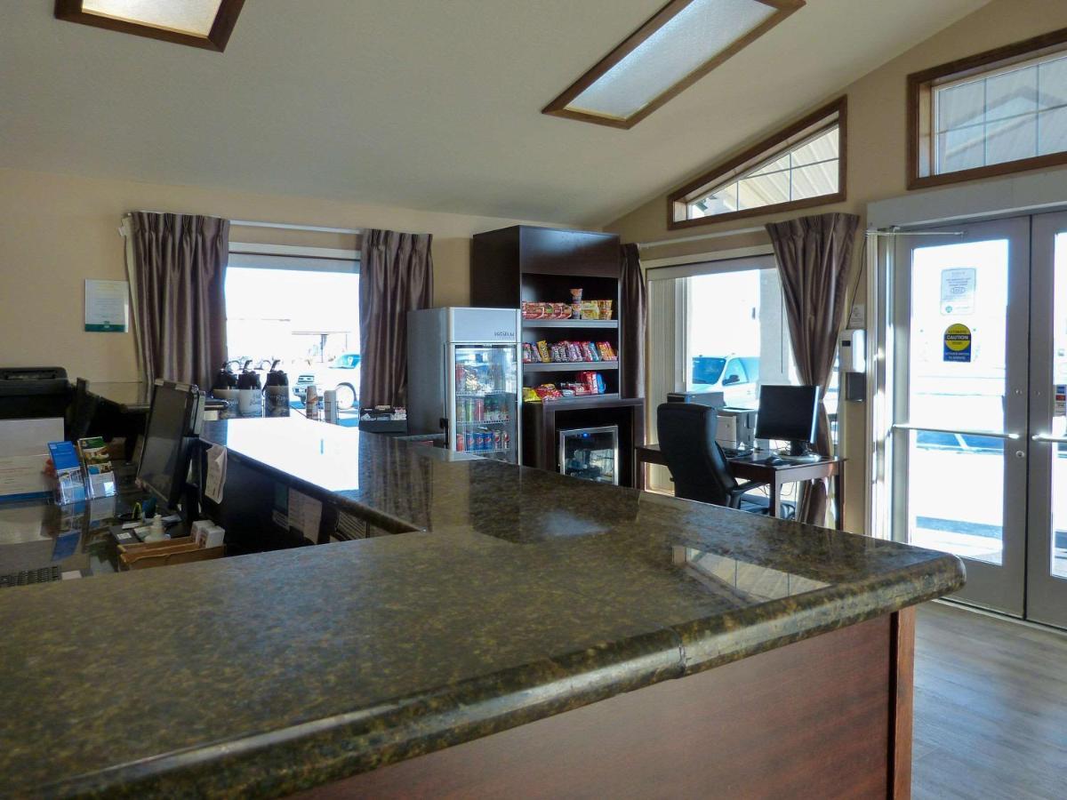 Rodeway Inn & Suites Ontario Extérieur photo