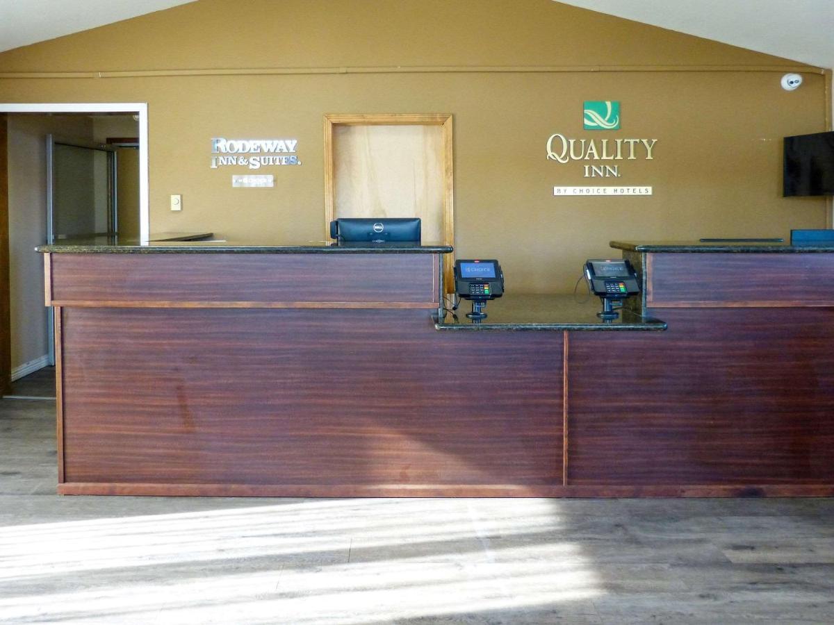Rodeway Inn & Suites Ontario Extérieur photo
